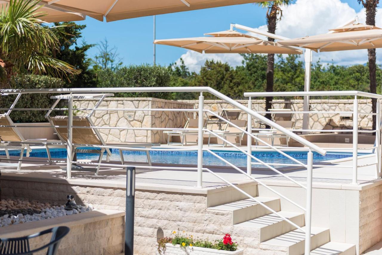 Apartmán Pool Terrace Sea View Sarkic Novalja Exteriér fotografie